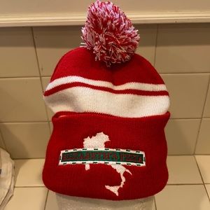 Red white Elizabeth’s Pizza winter Beanie style with pompon hat HitWear in great